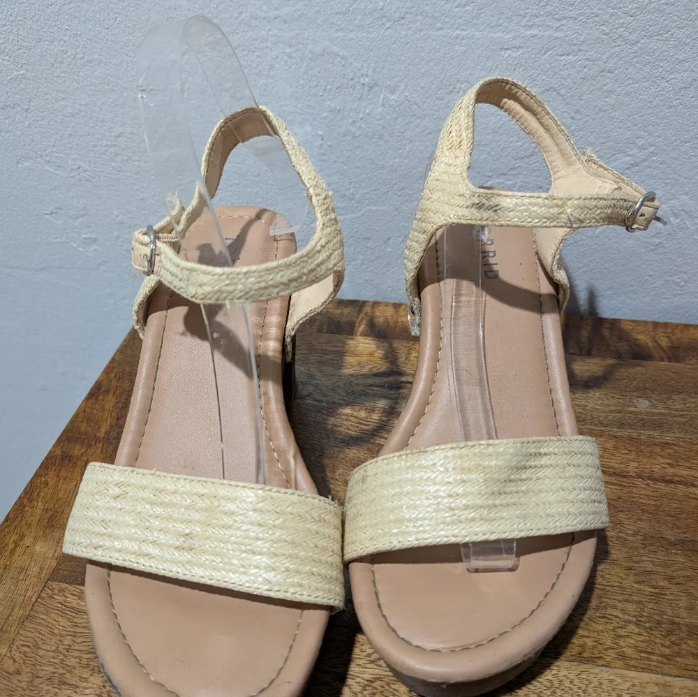 Torrid Woodgrain Platform Heel Sandal (WW)‎ Tan Brown Chunky Size 8